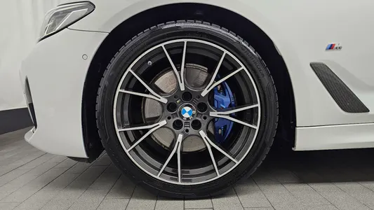 BMW 5 Series (G30) 523d M 2023 5