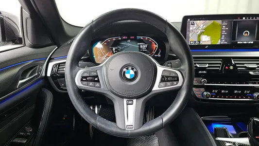 BMW 5 Series (G30) 523d M 2023 13