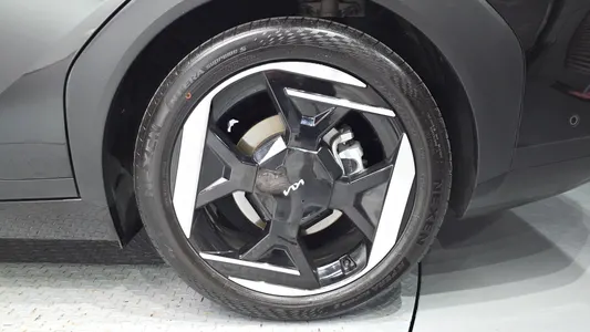 Kia EV4 2WD 2025 21