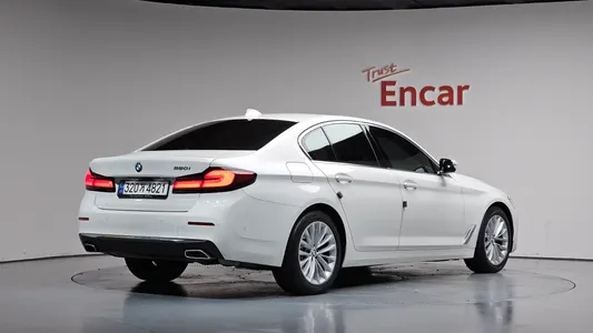 BMW 5 Series (G30) 520i 2022