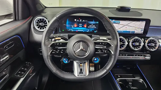 Mercedes-Benz GLB-Class X247 AMG GLB35 4MATIC 2026 13