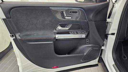 Mercedes-Benz GLB-Class X247 AMG GLB35 4MATIC 2026 24