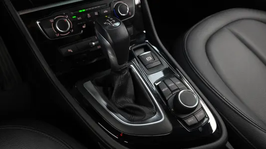 BMW 2 Series Tourer (F45) 2018 9