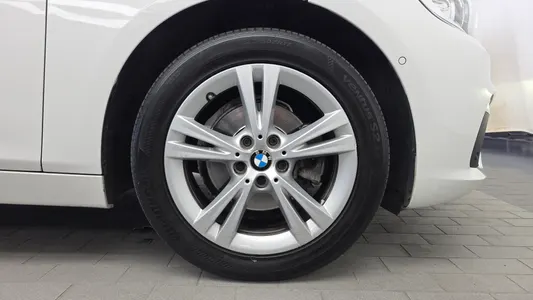 BMW 2 Series Tourer (F45) 2018 21