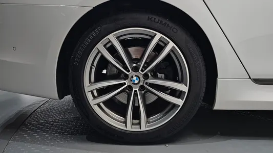 BMW 7 Series (G11) 740d xDrive M 2018 4