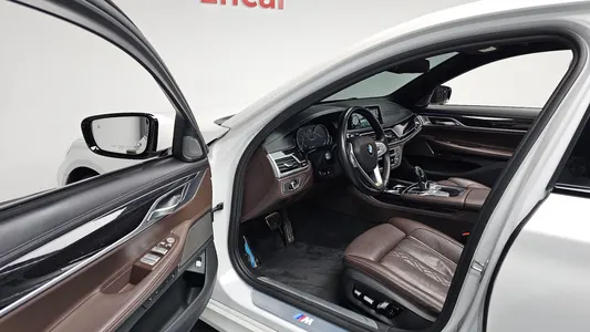 BMW 7 Series (G11) 740d xDrive M 2018 9