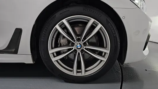 BMW 7 Series (G11) 740d xDrive M 2018 21