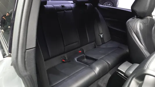 BMW 2 Series (F22) 220d M 2014 12