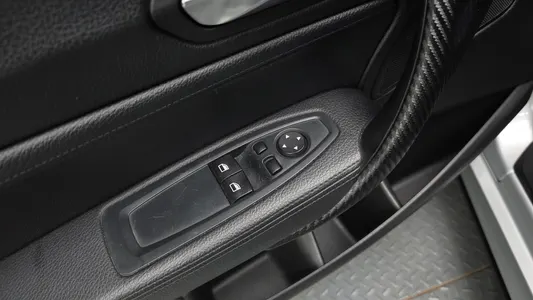 BMW 2 Series (F22) 220d M 2014 29