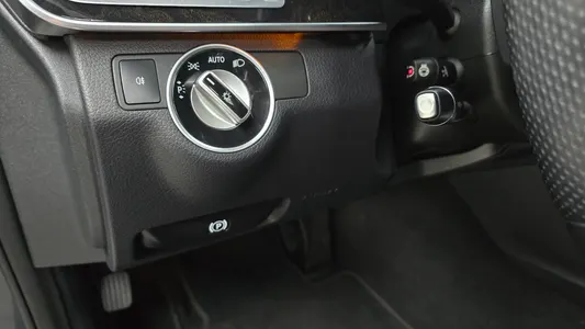 Mercedes-Benz E-Class W212 E300 4MATIC 2015 17