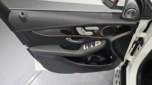 Mercedes-Benz GLC-Class X253 GLC300 4MATIC 2020 24