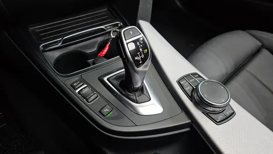 BMW 3 Series (F30) 320i M 2017 8