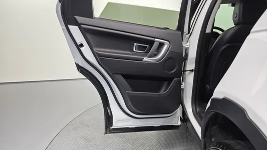 Land Rover 디스커버리 스포츠 2.0 TD4 SE (150) 2018 25