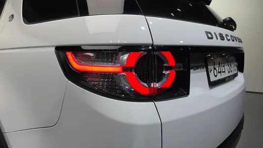 Land Rover 디스커버리 스포츠 2.0 TD4 SE (150) 2018 23