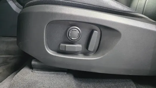 Land Rover 디스커버리 스포츠 2.0 TD4 SE (150) 2018 32