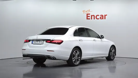 Mercedes-Benz E-Class W213 E250 2023