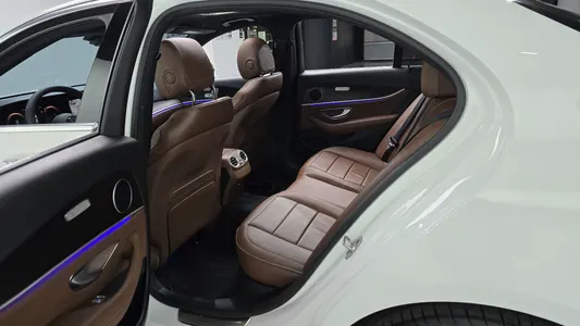 Mercedes-Benz E-Class W213 E250 2023 10