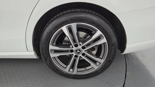 Mercedes-Benz E-Class W213 E250 2023 21
