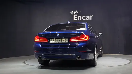 BMW 5 Series (G30) 530i xDrive 2019 4