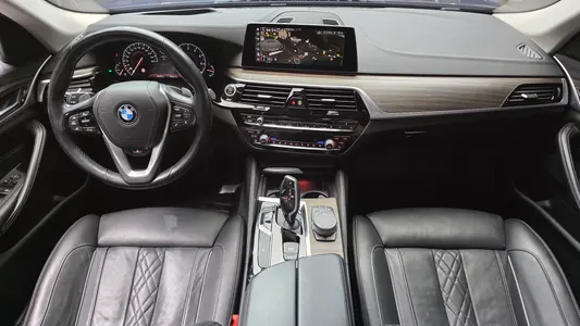BMW 5 Series (G30) 530i xDrive 2019 7