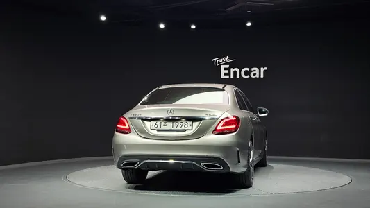 Mercedes-Benz C-Class W205 C220 d 4MATIC AMG Line 2019 4