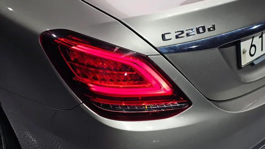 Mercedes-Benz C-Class W205 C220 d 4MATIC AMG Line 2019 23