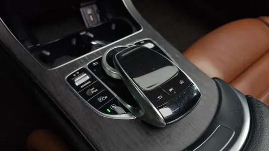 Mercedes-Benz C-Class W205 C220 d 4MATIC AMG Line 2019 32