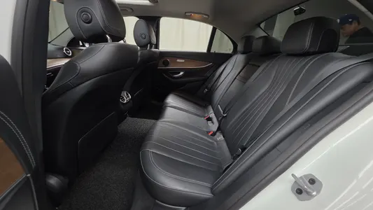 Mercedes-Benz E-Class W213 E220d 4MATIC 2020 11