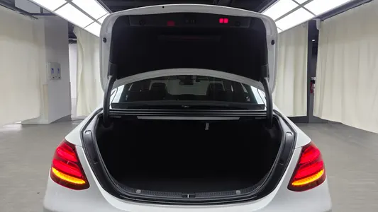 Mercedes-Benz E-Class W213 E220d 4MATIC 2020 16