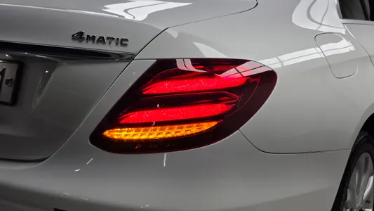 Mercedes-Benz E-Class W213 E220d 4MATIC 2020 23