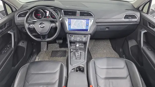 Volkswagen 2 2.0 TDI 2019 7