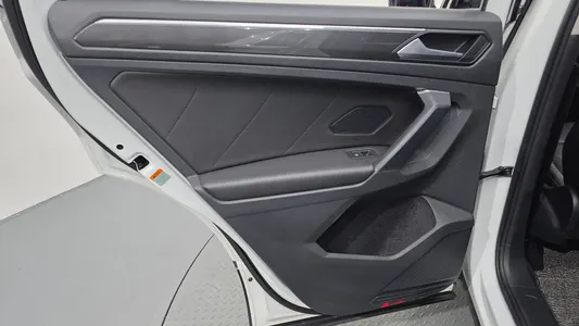 Volkswagen 2 2.0 TDI 2019 25