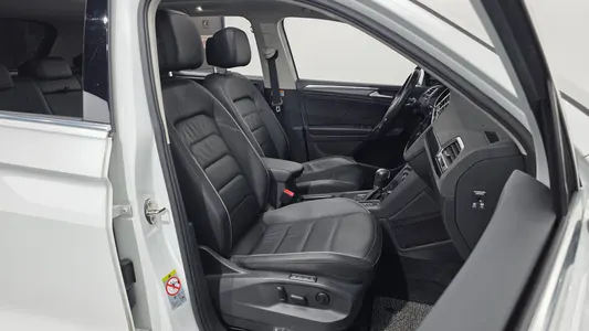 Volkswagen 2 2.0 TDI 2019 26
