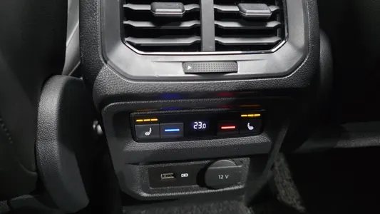 Volkswagen 2 2.0 TDI 2019 29