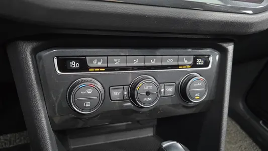 Volkswagen 2 2.0 TDI 2019 30