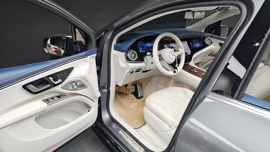 Mercedes-Benz EQS SUV X296 EQS580 4MATIC 2023 10
