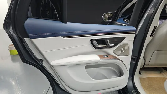 Mercedes-Benz EQS SUV X296 EQS580 4MATIC 2023 25