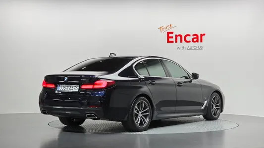 BMW 5 Series (G30) 520i M 2023
