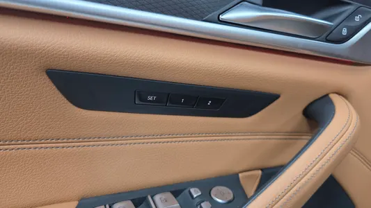BMW 5 Series (G30) 520i M 2023 28