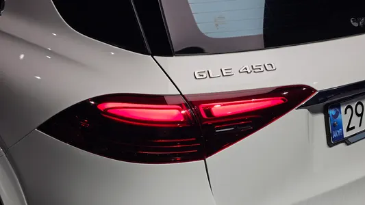 Mercedes-Benz GLE-Class W167 GLE450 4MATIC 2024 23
