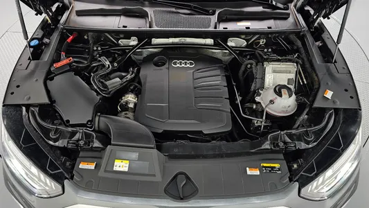 Audi Q5 (FY) 40 TDI 2021 6