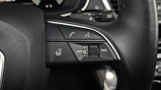 Audi Q5 (FY) 40 TDI 2021 32