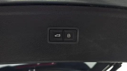 Audi Q5 (FY) 40 TDI 2021 37