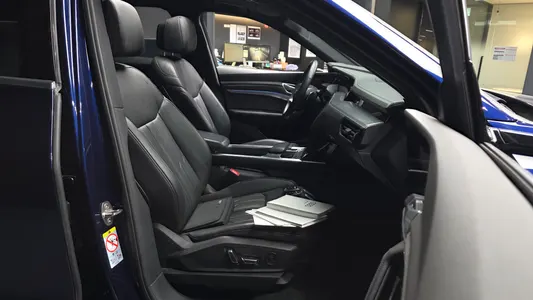 Audi e- 55 2020 10