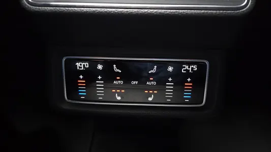 Audi e- 55 2020 17