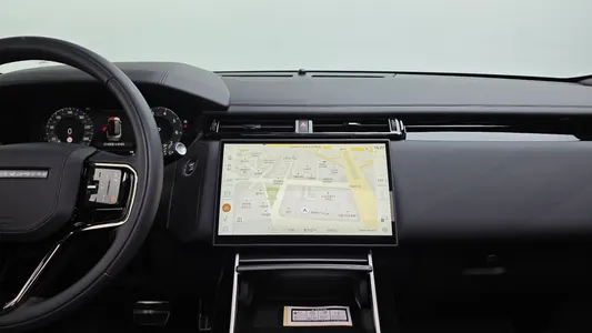Land Rover 레인지로버 벨라 2.0 P250 SE 2025 14