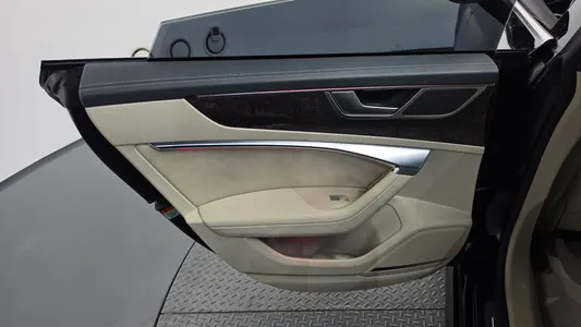Audi A7 (4K) 50 TDI 2020 25