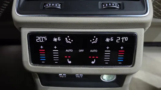 Audi A7 (4K) 50 TDI 2020 33