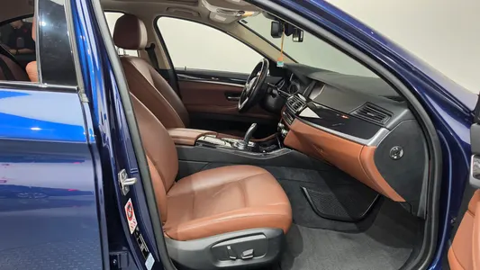 BMW 5 Series (F10) 520d M 2016 11