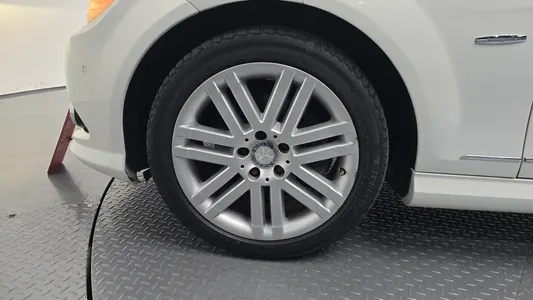 Mercedes-Benz C-Class W204 C230 2007 4